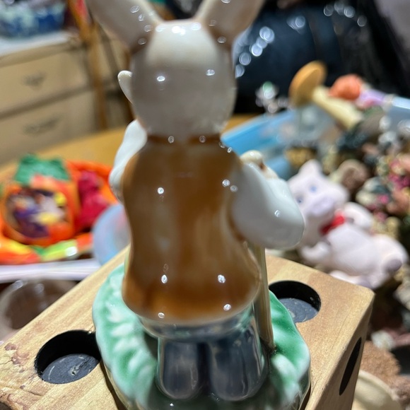 Charming Ceramic Rabbit Figurine Set - Picture 2 of 4